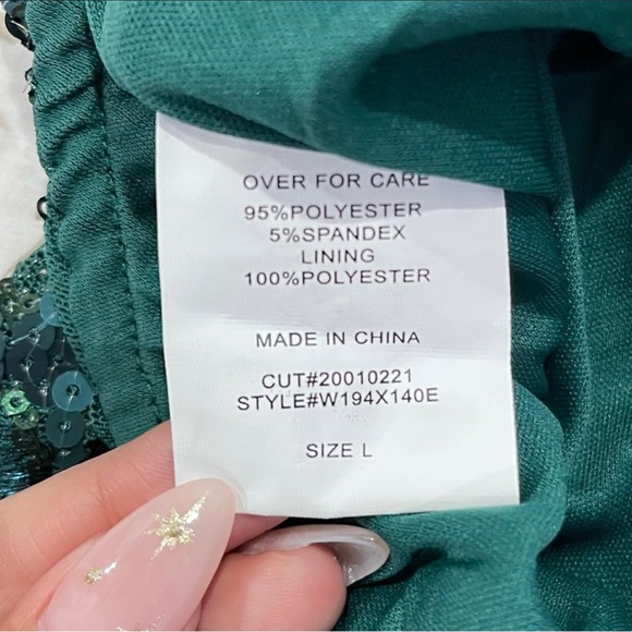 Emerald juniors sequin gown/ dress - Picture 6 of 16